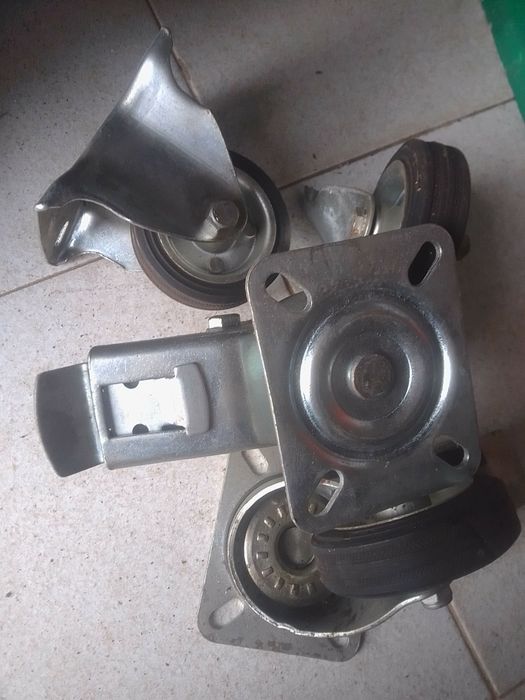 Rodas giratórias para moveis