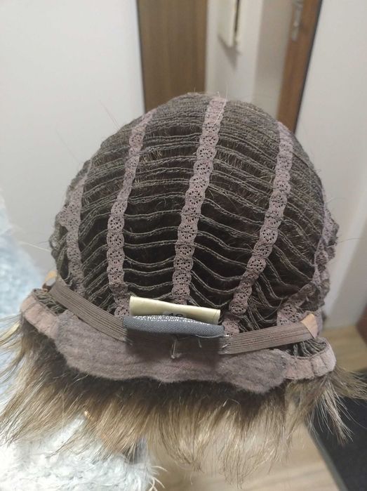 Peruka ciemny blond