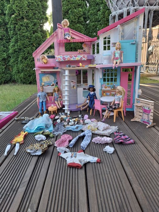 Domek dla lalek barbie