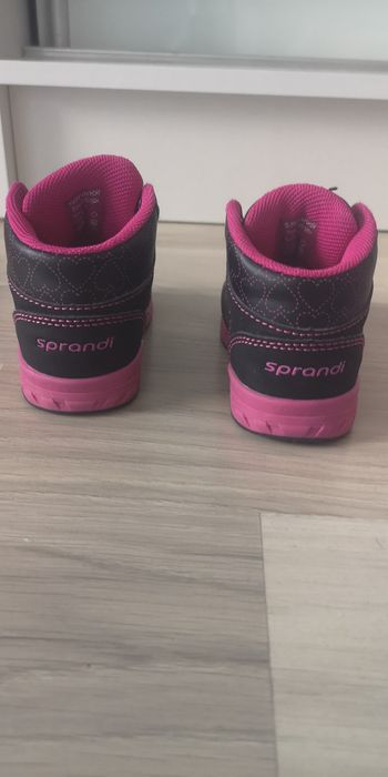 Adidaski Sprandi