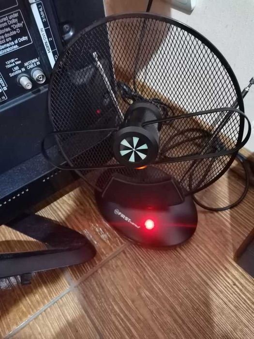 Антенна Т2 с усилителем First FA-3100