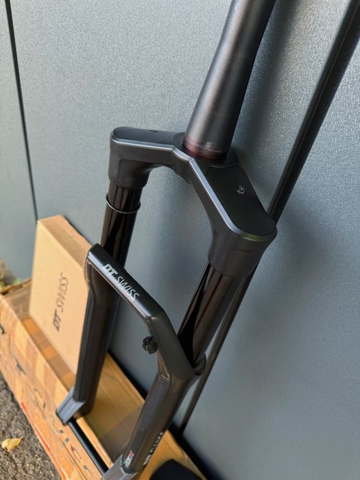 Нова топова вилка DT SWISS F 535 One 140mm