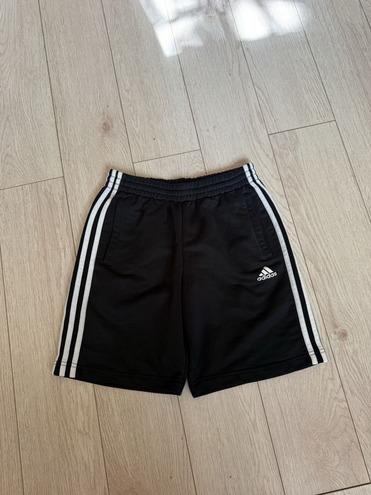 Класичні оригінальні чорні чоловічі шорти Adidas 3 полоски спортивні м , m