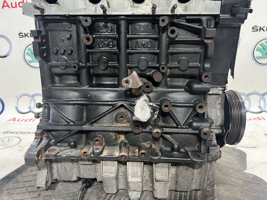 Двигун мотор Volkswagen Passat B6 Touran Skoda Octavia A5 Seat Golf 5 Пасат Б6 Туран Шкода Октавія Сеат Гольф 5 2.0 TDI BKP 2.0 TDI BKP BMN