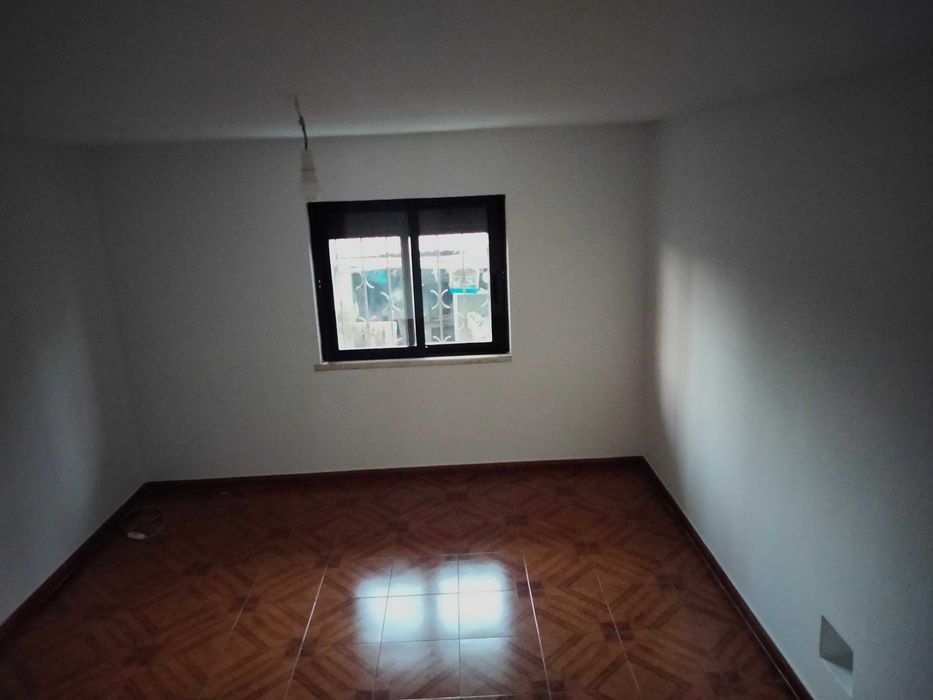 Casa para Alugar T1 Caneças