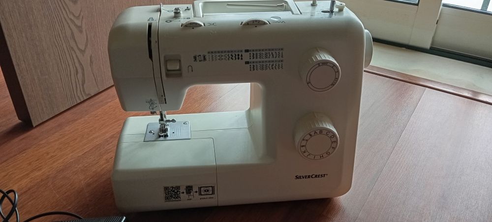Maquina de costura silvercrest