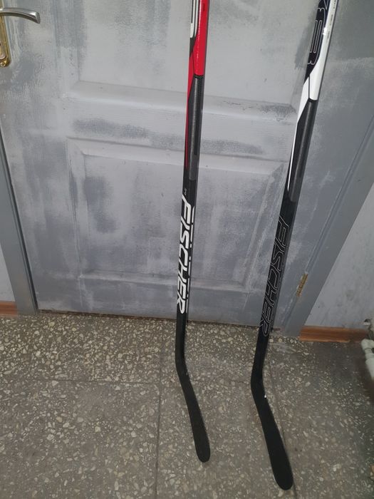 Продам хокейні клюшки