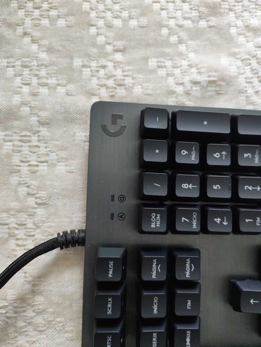 Teclado Gaming LOGITECH G413 (Mecânico - Português - Preto)