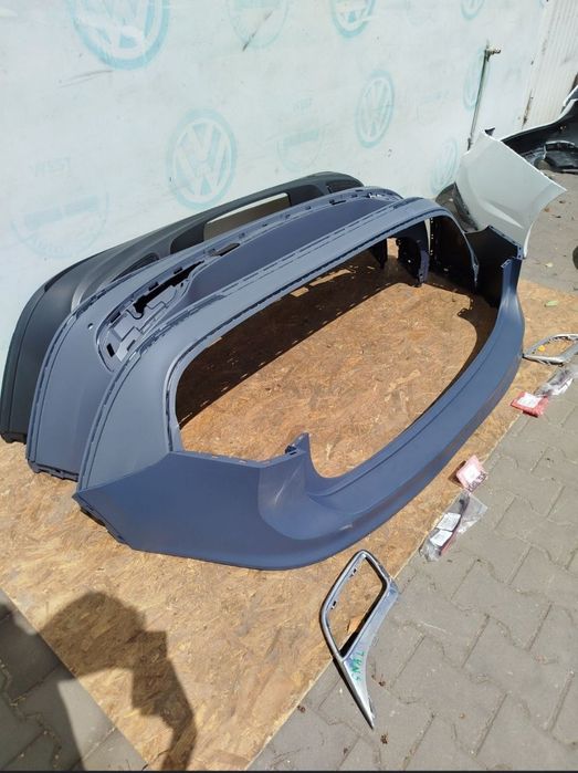 Задній бампер Tiguan 2 USA Америка Комплектуючі