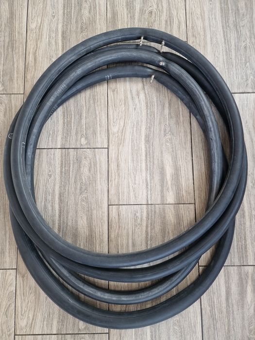 Dętki rowerowe 28 cali Schwalbe zawór rowerowy 4 szt.