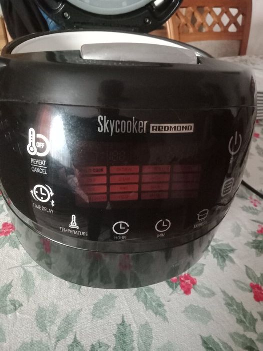 Multicooker Redmont