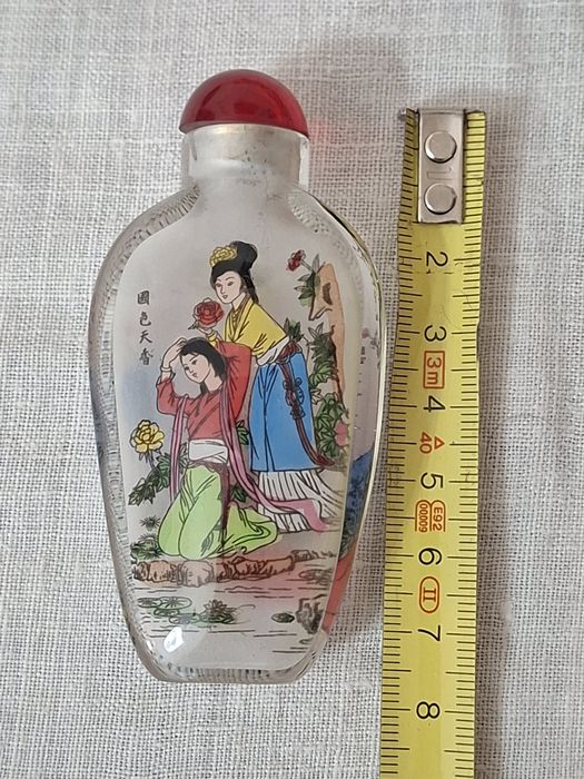 Frascos de rapé ou snuff bottle em vidro