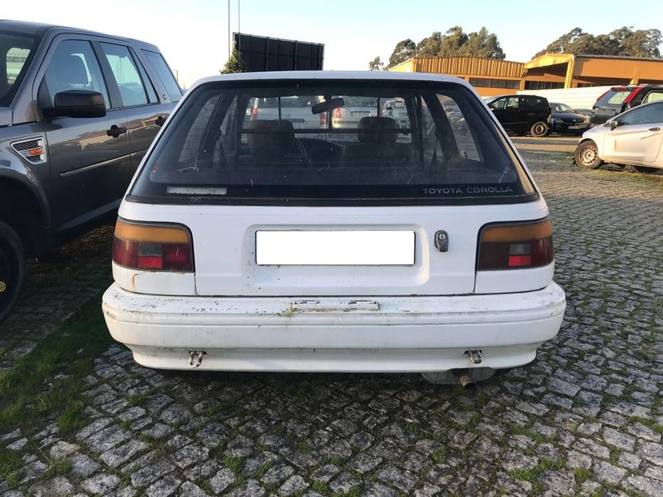 Toyota Corolla E8 1.9d Van 1989 - Para Peças
