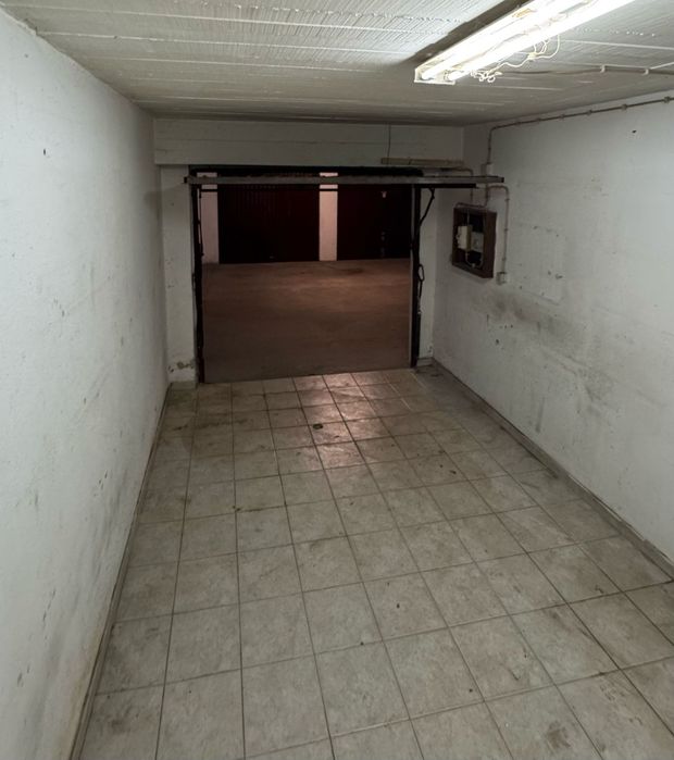 Garagem/box/ Cacém/Agualva