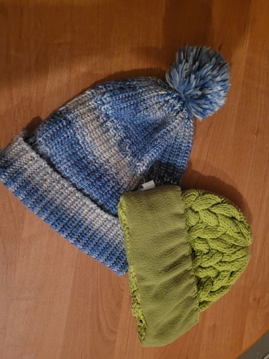 Czapki zimowe damskie - 2 sztuki