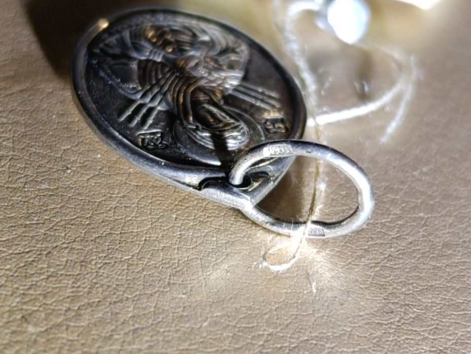 Ладанка срібна .