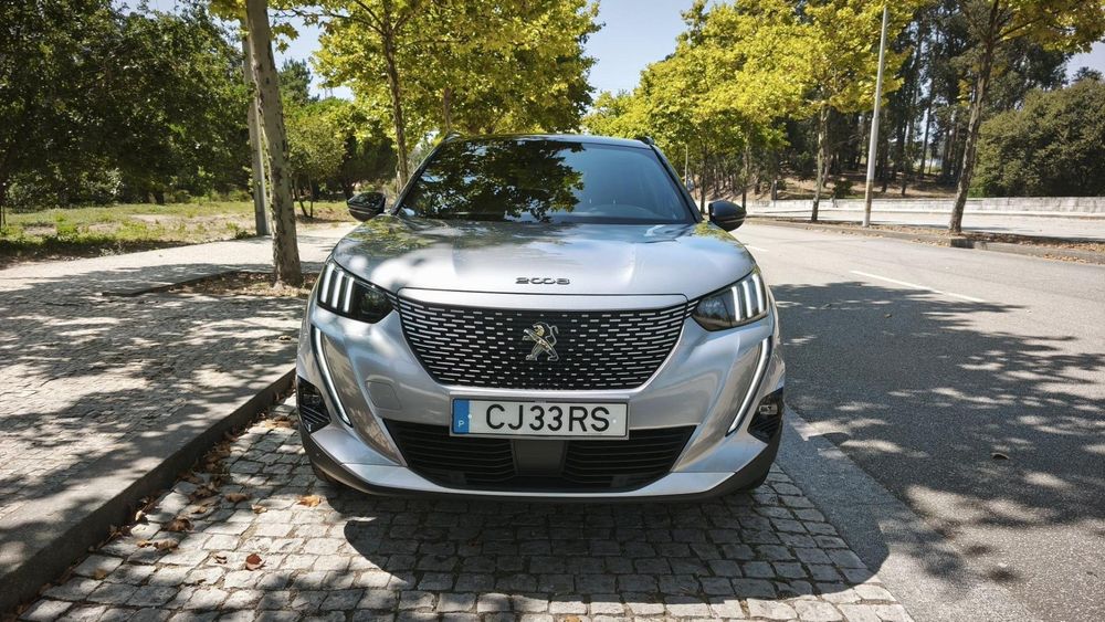 Peugeot e-2008 50 kWh GT