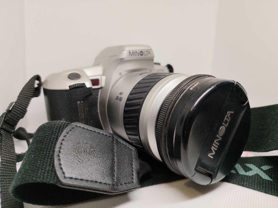Minolta Dynax 505si Silver + AF 28-80 + filtro UV – totalmente funcional