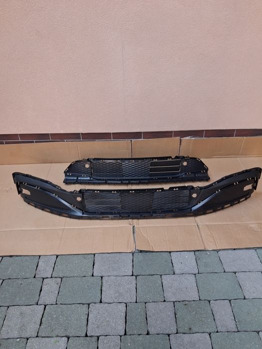 Ford mustang mach-e 2020- Решітка радіатора