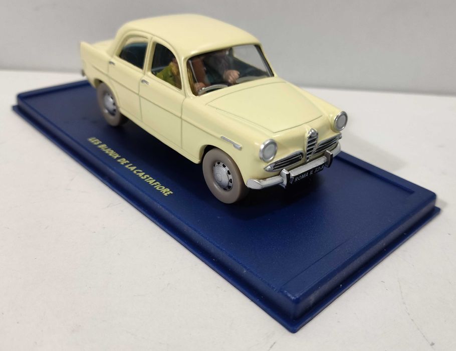 Carro - Tintin - As Jóias de Castafiori - Alfa Romeo Giulietta 1960