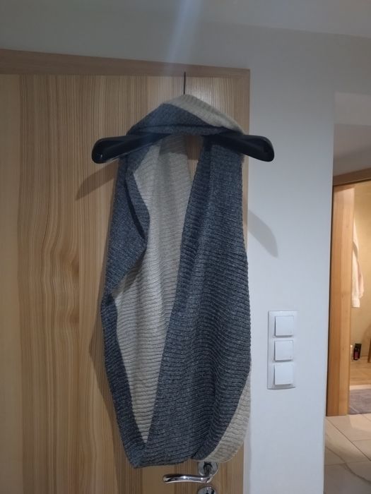 Oysho szal gruby ale przyjemny i lekki