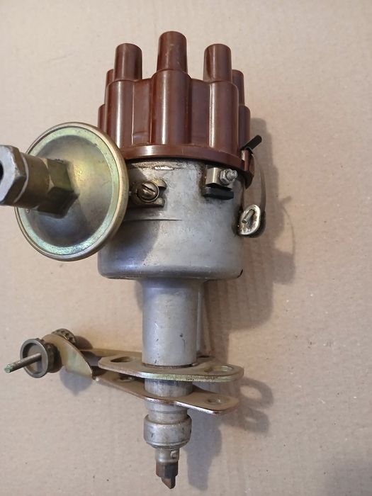 Распределитель зажигания ( трамблер ) ЗИЛ - 130