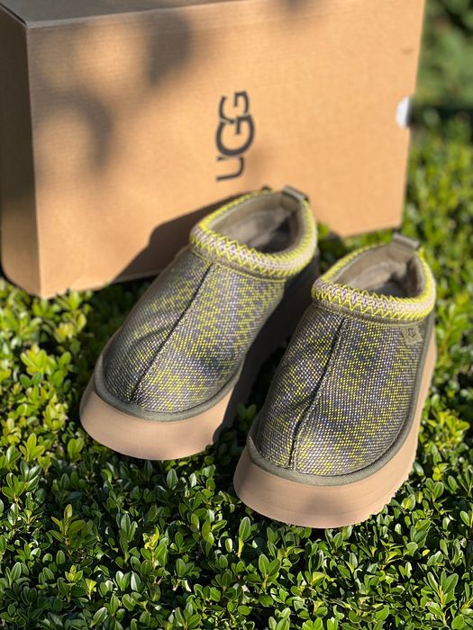 Лофери  UGG розмір 8