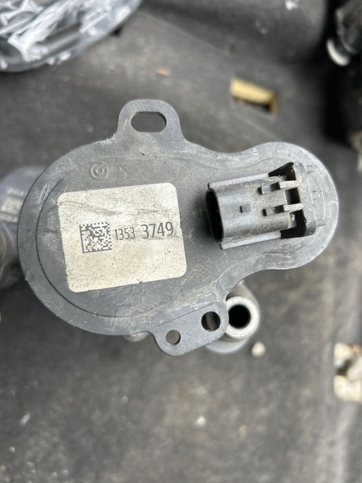 Chevrolet corvette c8 lewy zacisk hamulca ręcznego dodatkowy hamulec