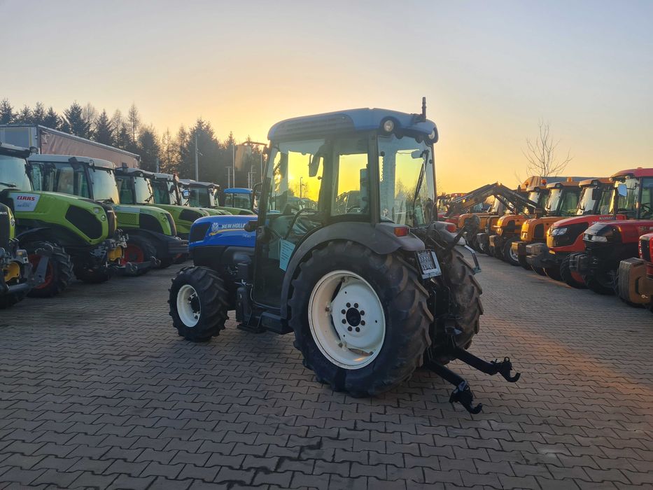 Ciagnik Sadowniczy New Holland T4.65