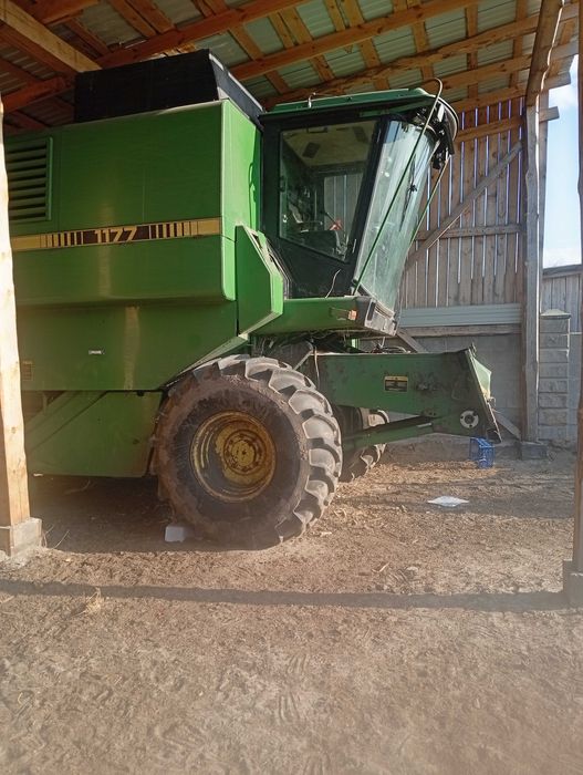 Продам комбайн джондіра 1177