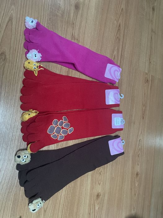 4 pares de meias com anti derrapante