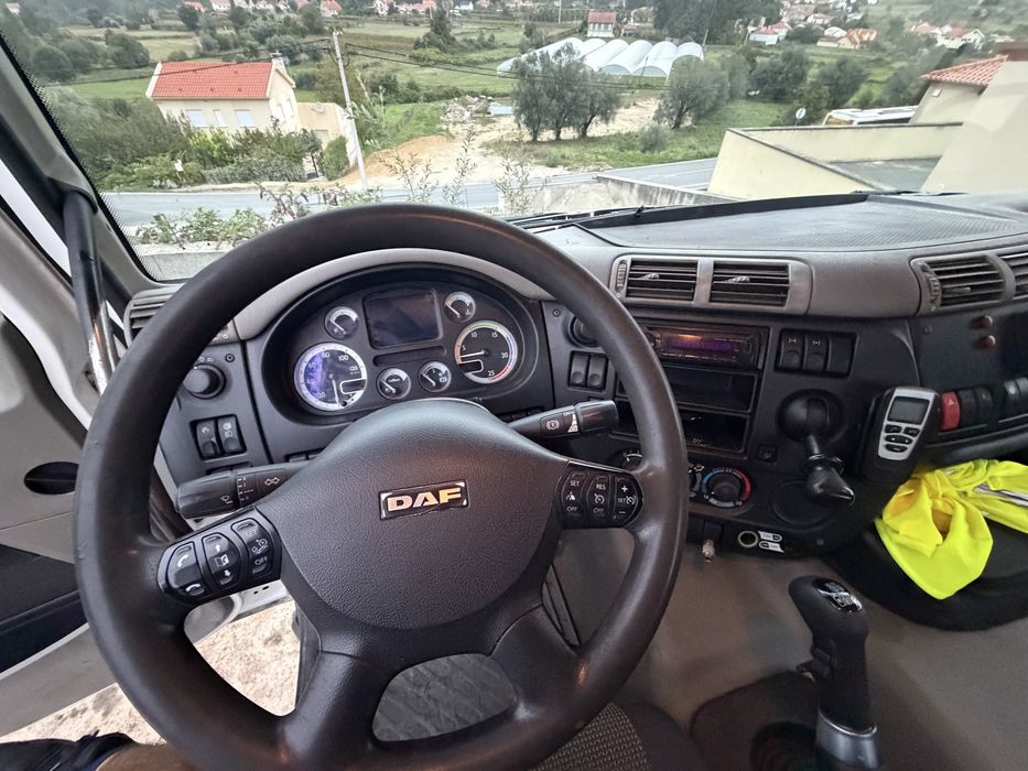 Daf 510Cv com grua e bascula