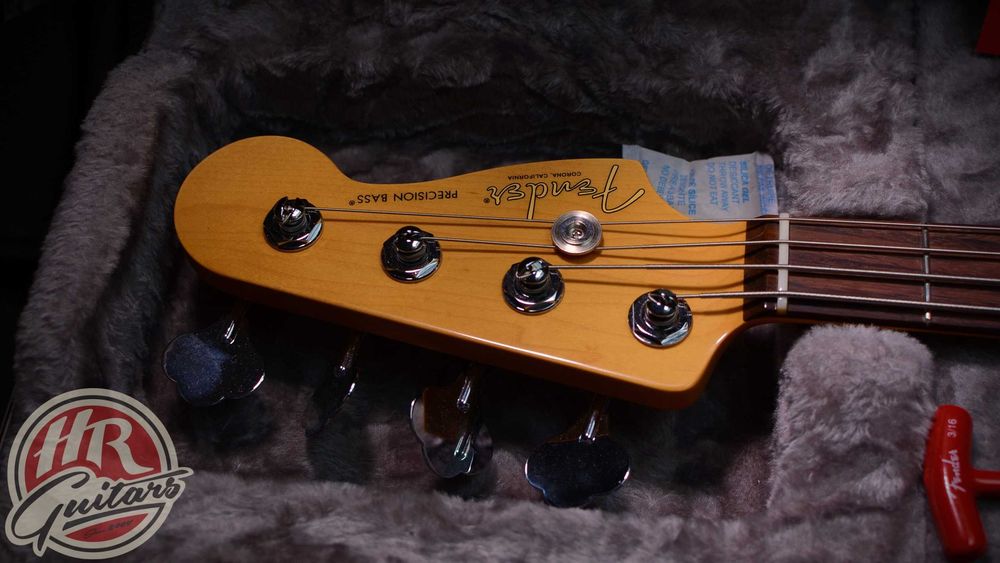 FENDER AMERICAN Professional II Precision Bass, Dark Night, USA