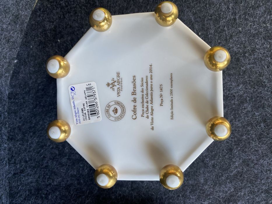 Caixa cofre com brasões Vista Alegre