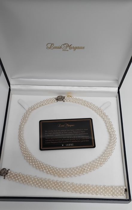 Colar e Pulseira de Pérolas