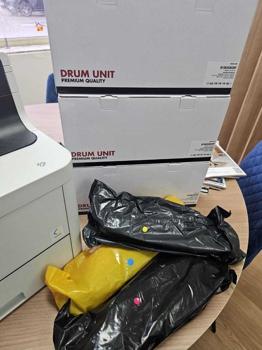 impressora multifunções Brother usada com toners novos