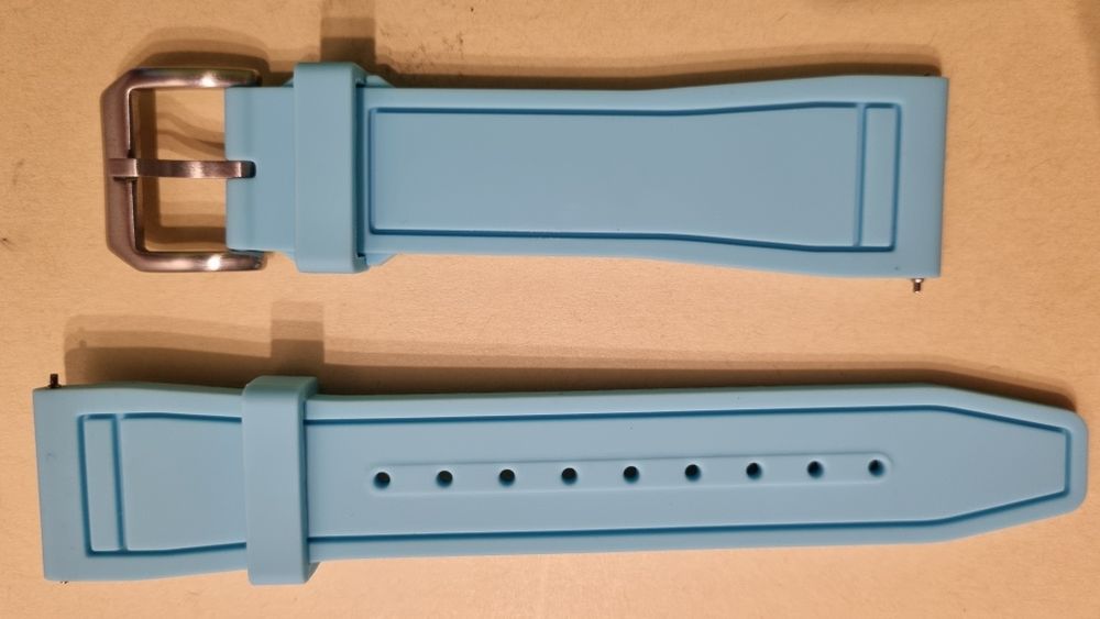 Silikonowy gumowy niebieski błękitny pasek do zegarka 22mm