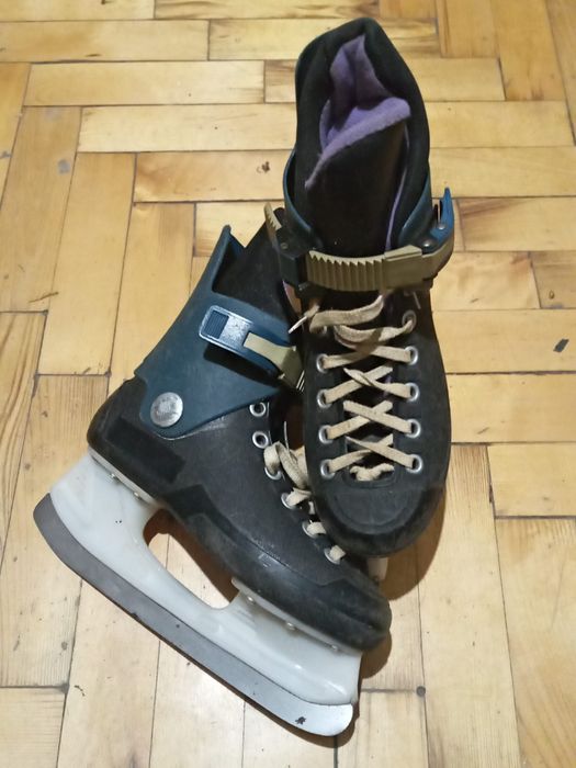Коньки хоккейные детские