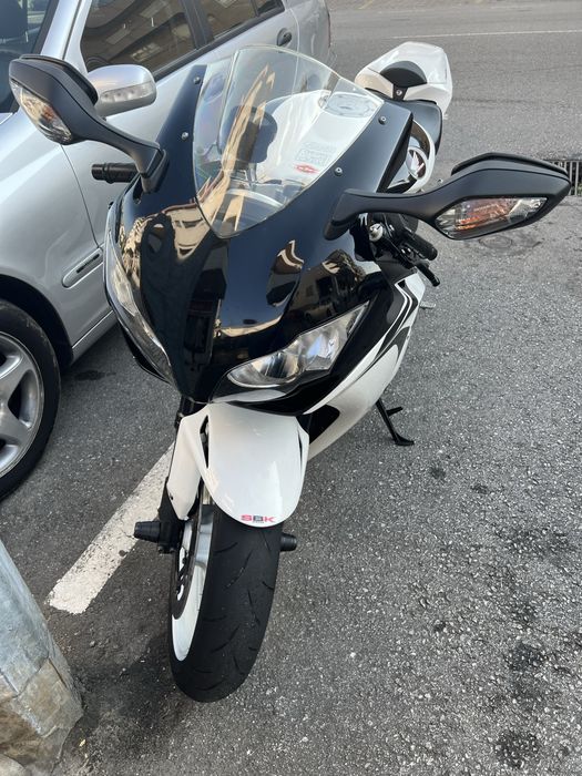 Honda CBR 1000rr Fireblade - 2008 - poucos km