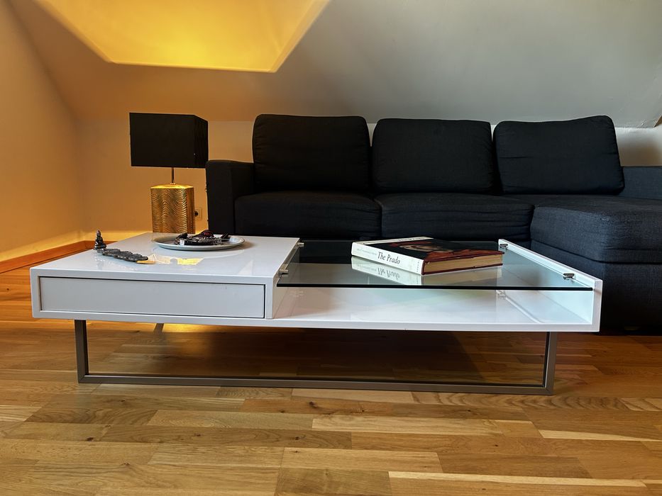 Natuzzi modernistyczny stolik kawowy