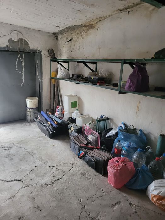 Продам гаражи в кооперативе Ветеран,в черте міста,за Хлебзаводом,