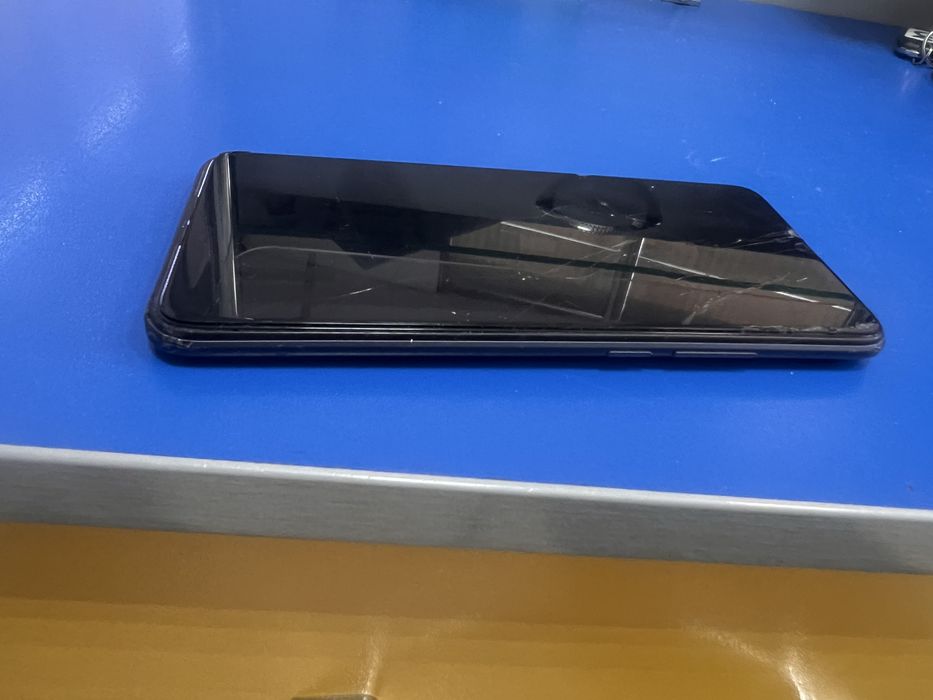 Телефон hiaomi  redmi 9/32 ГБ