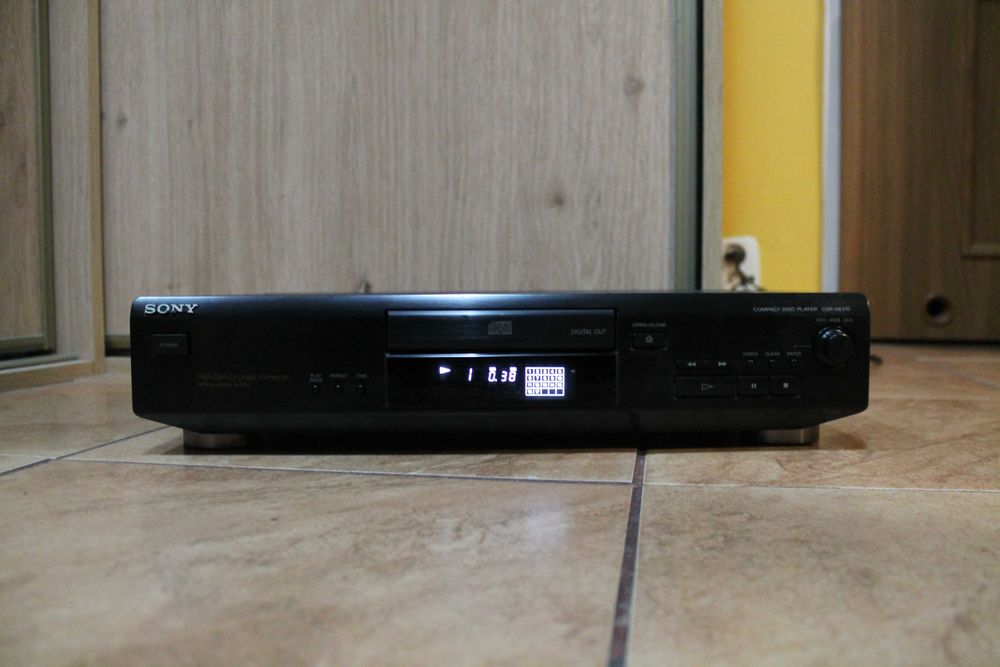 Odtwarzacz CD Sony CDP-XE210