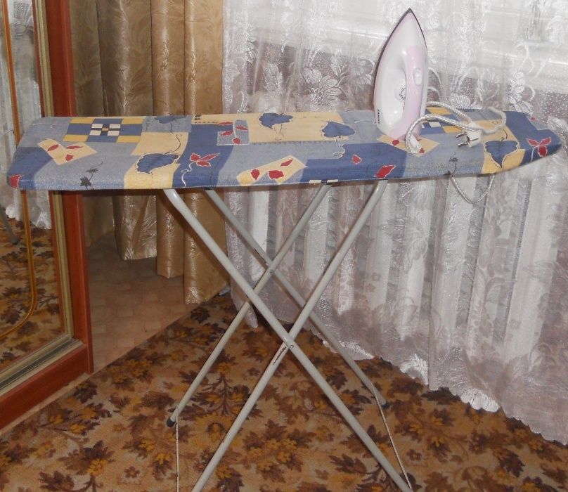 Квартира посуточно 440 гривен. Пр. Центральный. Диван + кровать