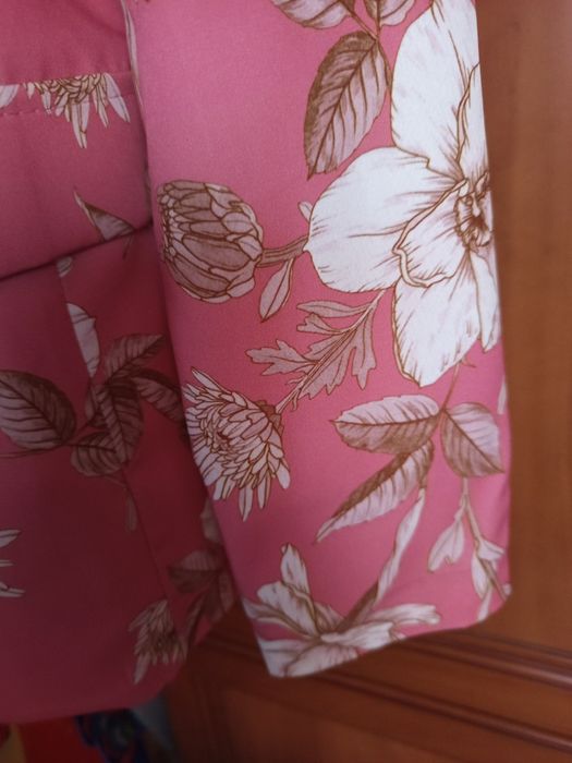 Żakiet  w kwiaty rozmiar S stan bdb ładny i elegancki