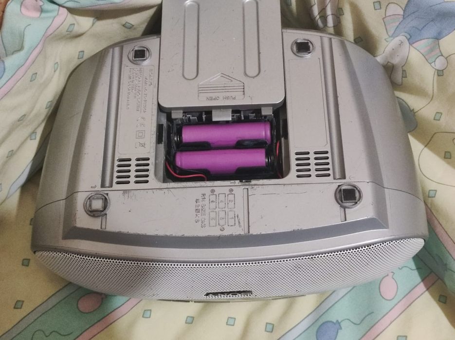 магнитола Sony zs-ps30cp на аккумуляторах, usb , cd-rw mp3 , aux