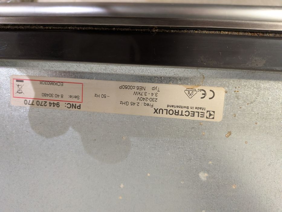 Piekarnik z mikrofalówka Electrolux