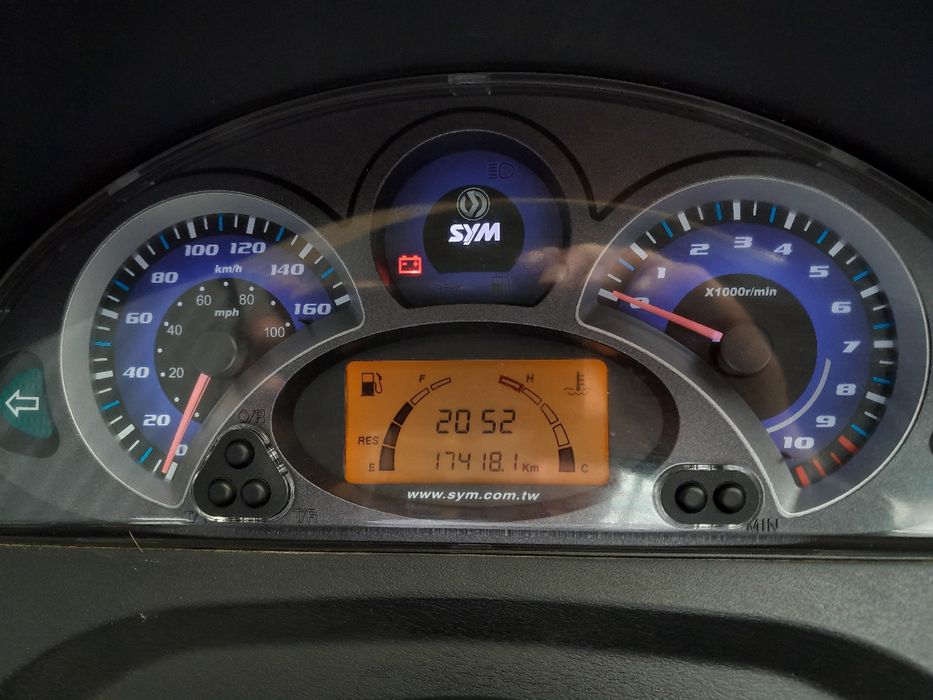 Sym GTS 125cc..2010r.Gaźnik.ciecz.4T.Zadbany.Na kat.B.Transport!