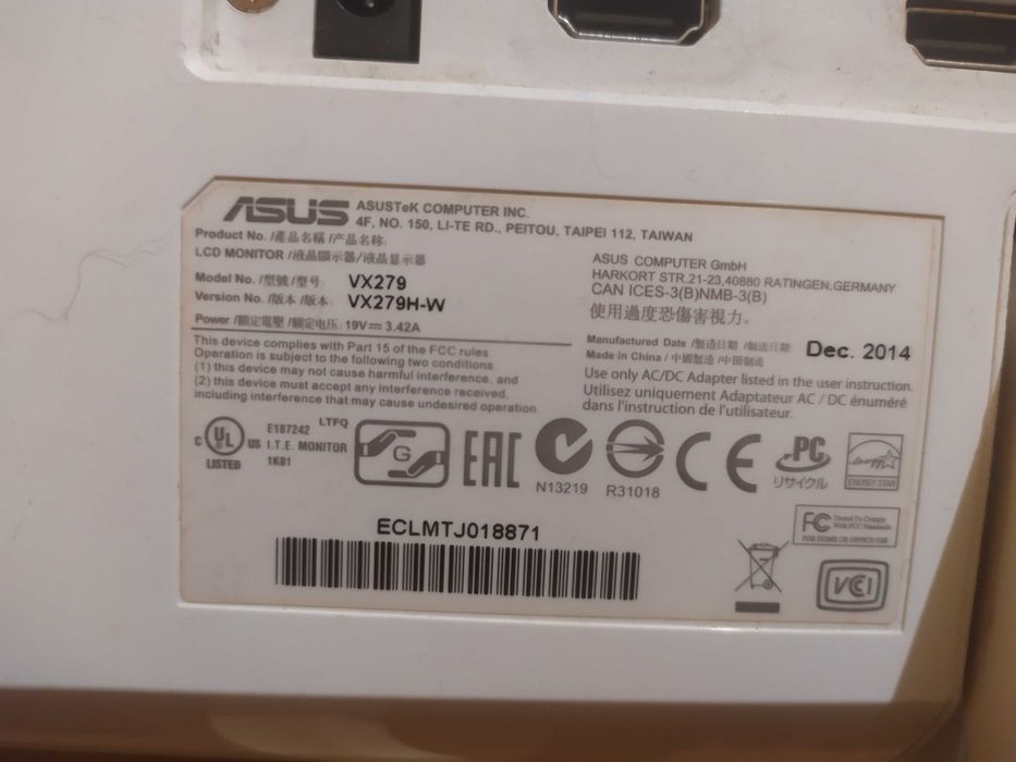 Monitor ASUS em perfeitas condições de funcionamento, em bom estado.