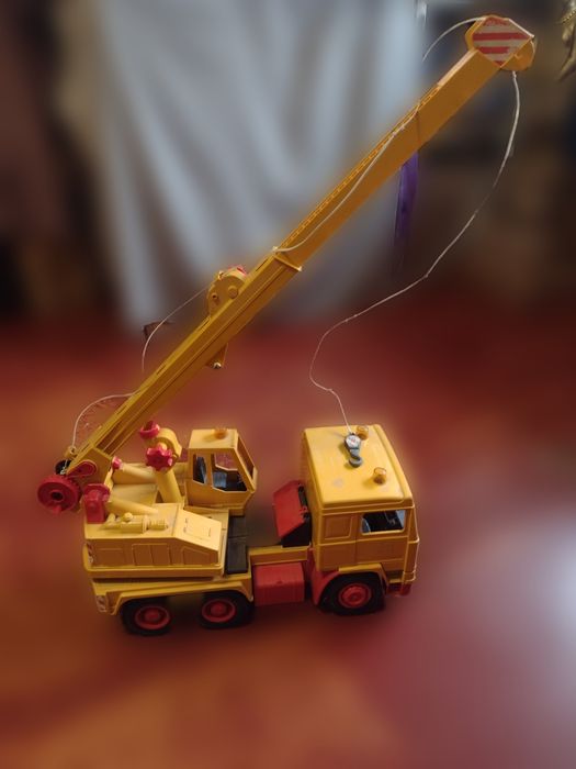 Продам велику машинку